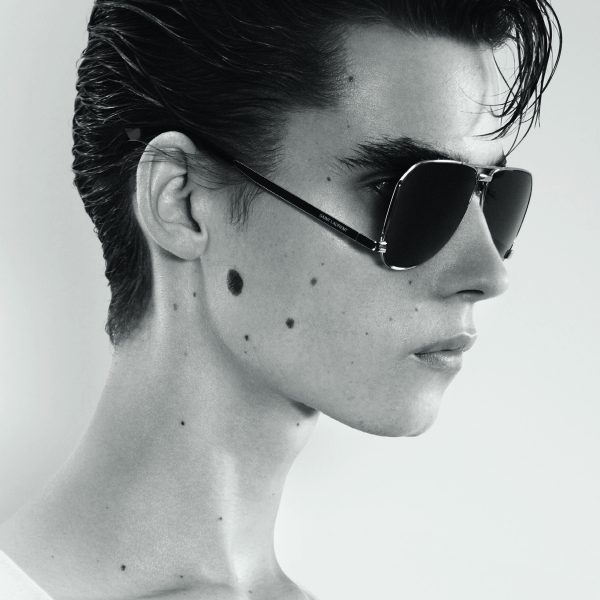 SLP_SS24_Digital_SL 690 DUST 002_1080x1080_NO LOGO